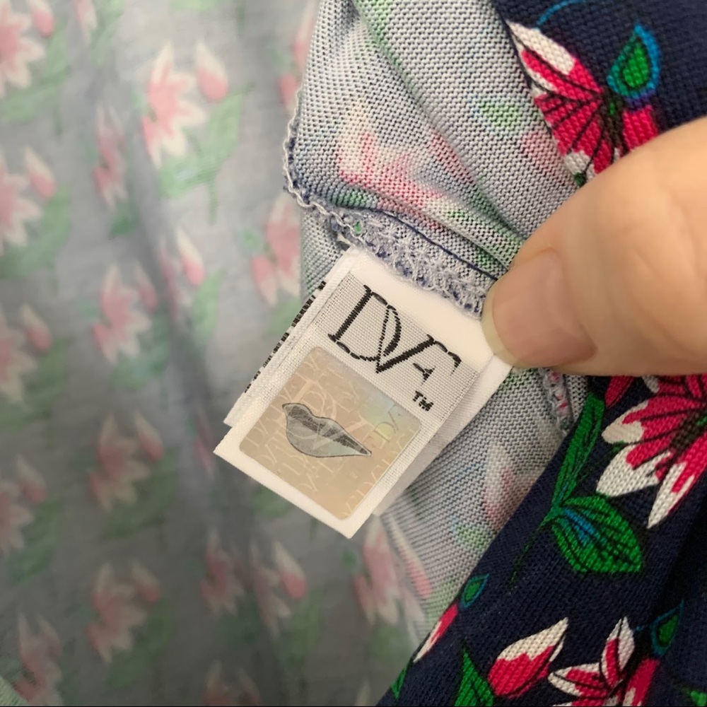 DVF Celeste 100% Silk Jersey Wrap Romper floral - Picture 8 of 10